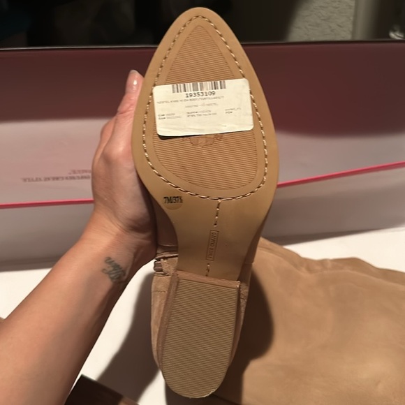 New Vince Camuto Nestel knee high boot size 7 - Picture 5 of 7